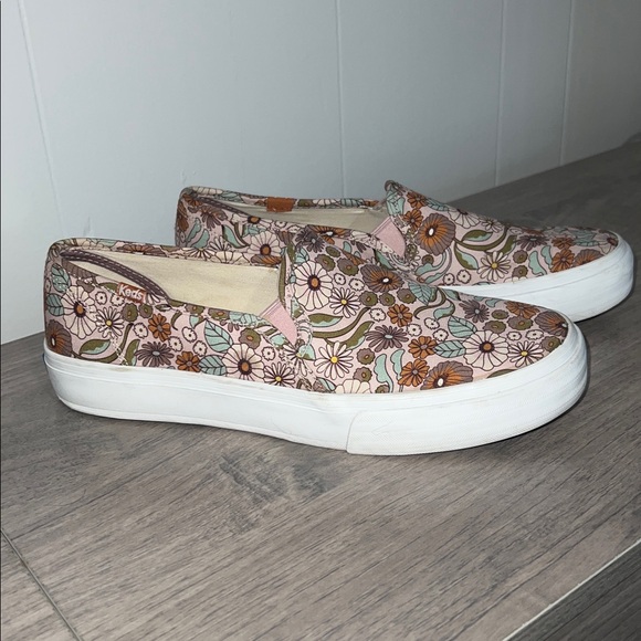 Keds Pink Floral Slip-On Sneakers - Picture 4 of 13